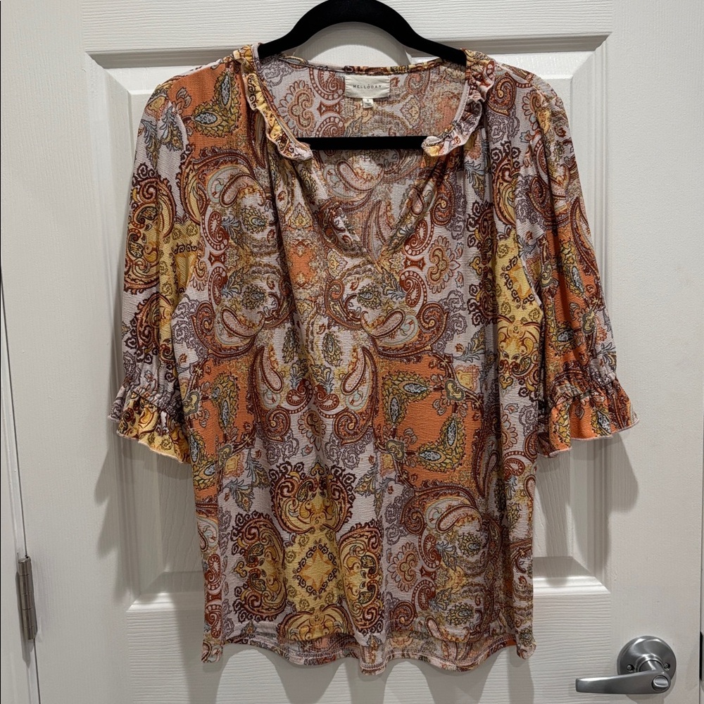 💥3 for $10💥 MELLODAY Paisley Top